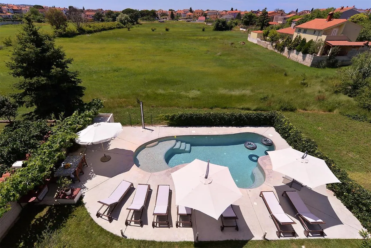 Apartments Valbandon With Pool 31 Fazana 0*,  Croatia