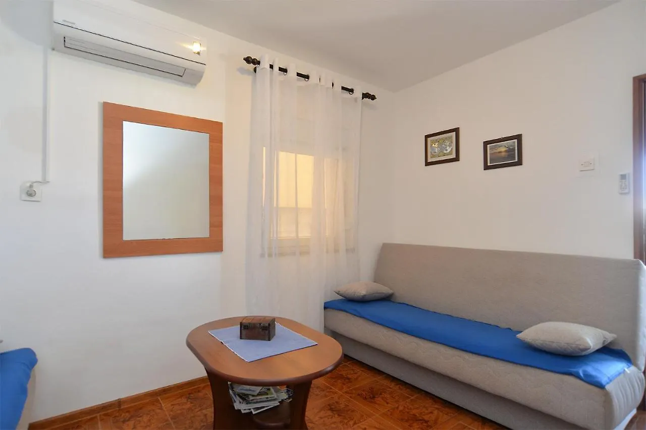 Apartments Valbandon With Pool 31 Fazana 0*,  Croatia