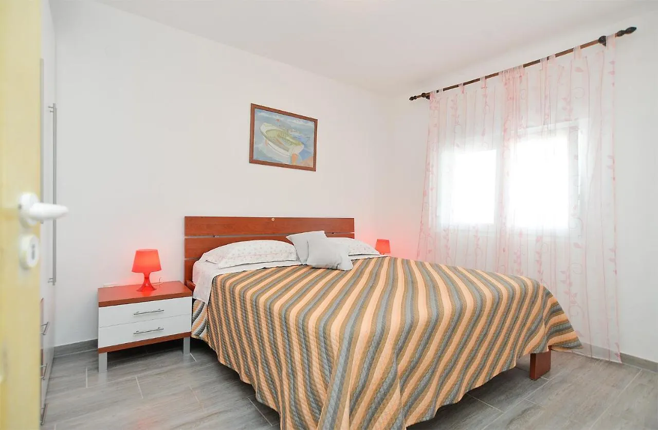 Apartments Valbandon With Pool 31 Fazana 0*,  Croatia